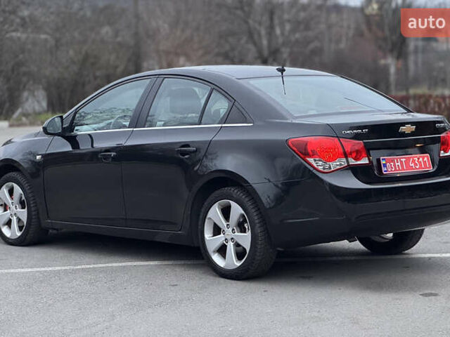 Черный Шевроле Круз, объемом двигателя 1.8 л и пробегом 232 тыс. км за 6999 $, фото 17 на Automoto.ua