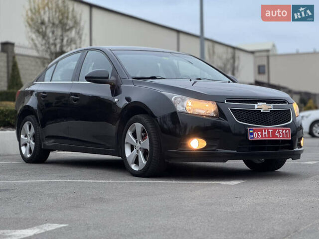 Черный Шевроле Круз, объемом двигателя 1.8 л и пробегом 232 тыс. км за 6999 $, фото 27 на Automoto.ua
