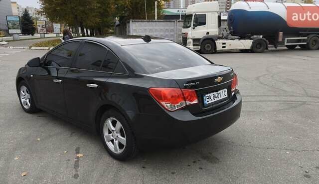Черный Шевроле Круз, объемом двигателя 1.8 л и пробегом 220 тыс. км за 6600 $, фото 7 на Automoto.ua