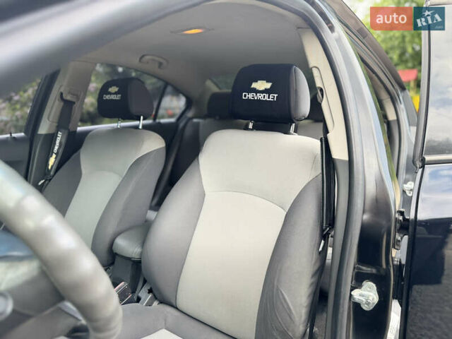 Черный Шевроле Круз, объемом двигателя 1.8 л и пробегом 144 тыс. км за 5999 $, фото 12 на Automoto.ua