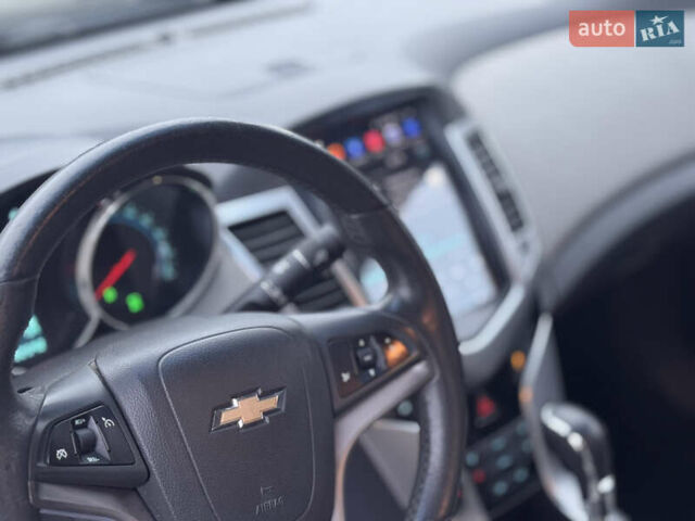 Черный Шевроле Круз, объемом двигателя 1.8 л и пробегом 232 тыс. км за 6999 $, фото 41 на Automoto.ua