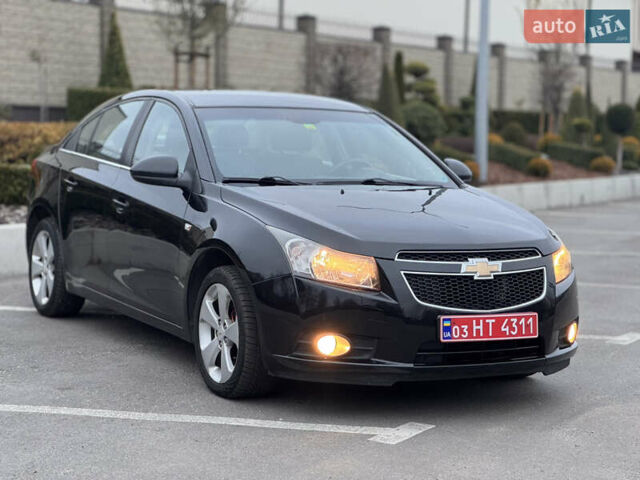 Черный Шевроле Круз, объемом двигателя 1.8 л и пробегом 232 тыс. км за 6999 $, фото 24 на Automoto.ua
