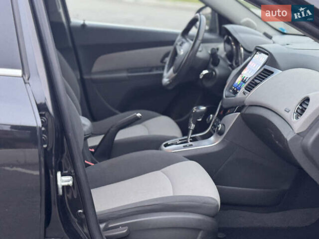 Черный Шевроле Круз, объемом двигателя 1.8 л и пробегом 232 тыс. км за 6999 $, фото 54 на Automoto.ua