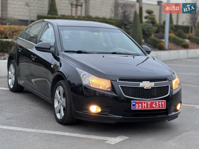 Черный Шевроле Круз, объемом двигателя 1.8 л и пробегом 232 тыс. км за 6999 $, фото 23 на Automoto.ua
