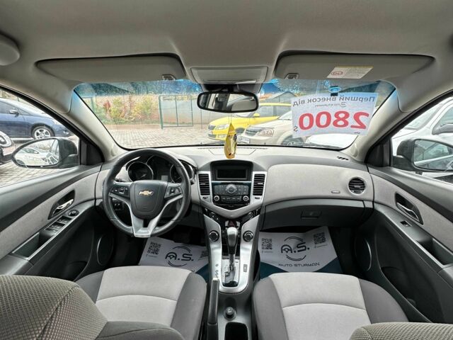 Черный Шевроле Круз, объемом двигателя 1.8 л и пробегом 188 тыс. км за 6900 $, фото 5 на Automoto.ua