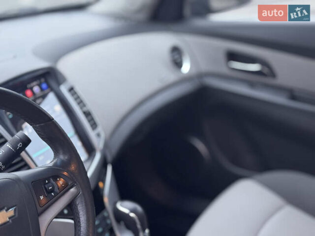 Черный Шевроле Круз, объемом двигателя 1.8 л и пробегом 232 тыс. км за 6999 $, фото 42 на Automoto.ua