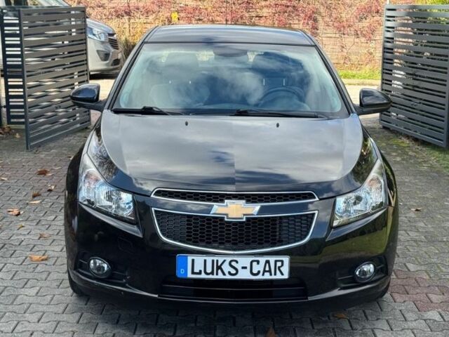 Черный Шевроле Круз, объемом двигателя 1.8 л и пробегом 120 тыс. км за 5199 $, фото 1 на Automoto.ua