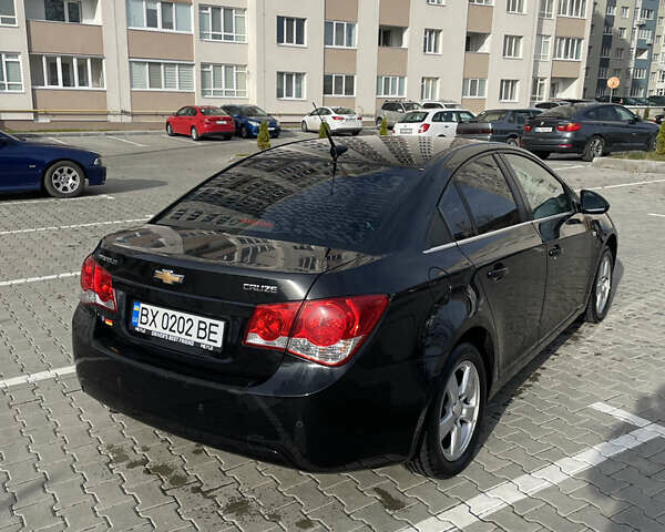 Черный Шевроле Круз, объемом двигателя 1.8 л и пробегом 215 тыс. км за 6700 $, фото 5 на Automoto.ua