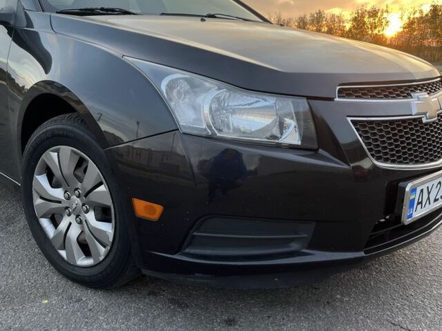 Чорний Шевроле Круз, об'ємом двигуна 1.8 л та пробігом 125 тис. км за 7000 $, фото 4 на Automoto.ua