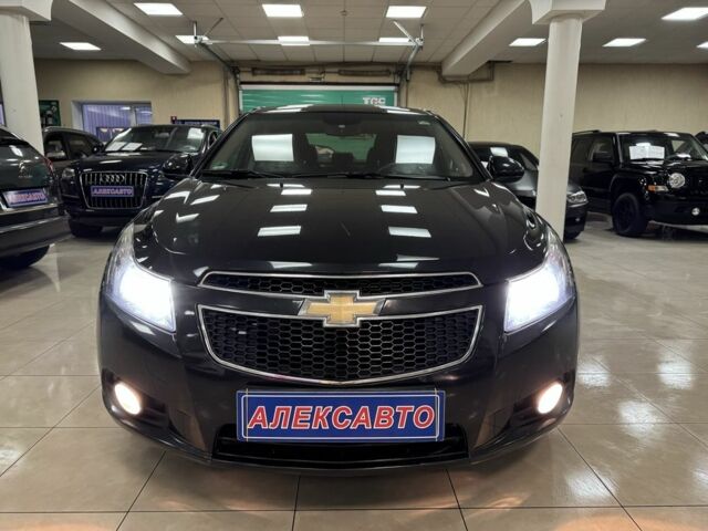 Чорний Шевроле Круз, об'ємом двигуна 1.8 л та пробігом 147 тис. км за 7400 $, фото 5 на Automoto.ua