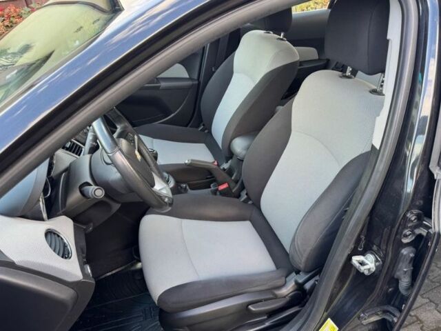 Черный Шевроле Круз, объемом двигателя 1.8 л и пробегом 120 тыс. км за 5199 $, фото 8 на Automoto.ua