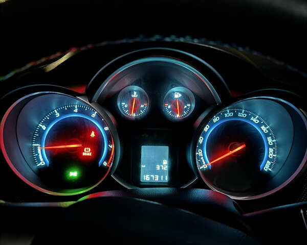 Черный Шевроле Круз, объемом двигателя 1.6 л и пробегом 167 тыс. км за 6900 $, фото 6 на Automoto.ua