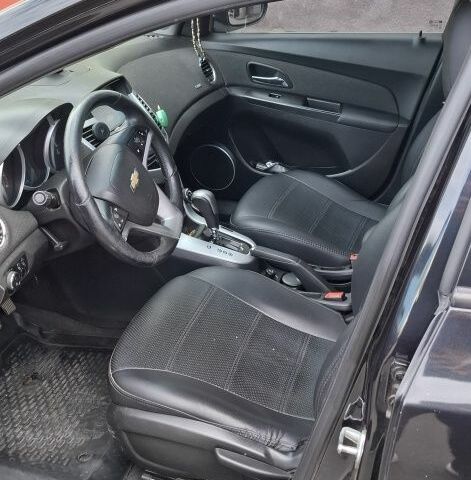 Черный Шевроле Круз, объемом двигателя 1.8 л и пробегом 314 тыс. км за 5500 $, фото 6 на Automoto.ua