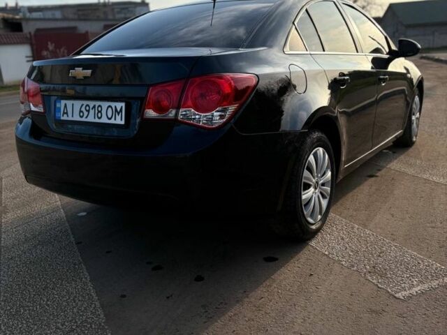 Черный Шевроле Круз, объемом двигателя 2 л и пробегом 235 тыс. км за 6900 $, фото 4 на Automoto.ua