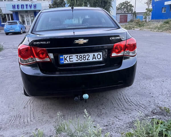 Черный Шевроле Круз, объемом двигателя 1.8 л и пробегом 175 тыс. км за 6300 $, фото 4 на Automoto.ua