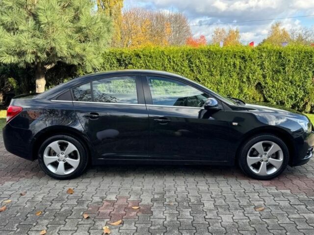 Черный Шевроле Круз, объемом двигателя 1.8 л и пробегом 120 тыс. км за 5199 $, фото 4 на Automoto.ua