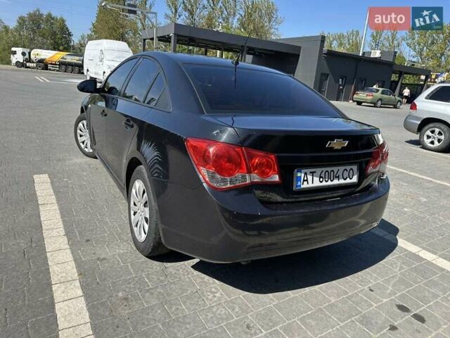 Чорний Шевроле Круз, об'ємом двигуна 1.8 л та пробігом 207 тис. км за 5700 $, фото 7 на Automoto.ua