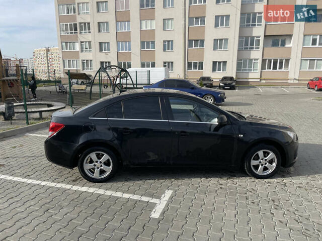 Черный Шевроле Круз, объемом двигателя 1.8 л и пробегом 215 тыс. км за 6700 $, фото 6 на Automoto.ua