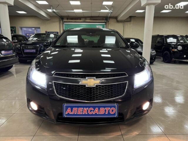 Черный Шевроле Круз, объемом двигателя 0 л и пробегом 147 тыс. км за 7400 $, фото 4 на Automoto.ua