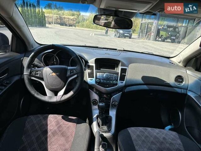 Чорний Шевроле Круз, об'ємом двигуна 1.8 л та пробігом 207 тис. км за 5700 $, фото 16 на Automoto.ua