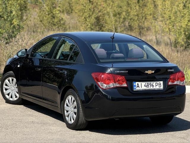 Черный Шевроле Круз, объемом двигателя 1.8 л и пробегом 169 тыс. км за 7500 $, фото 8 на Automoto.ua