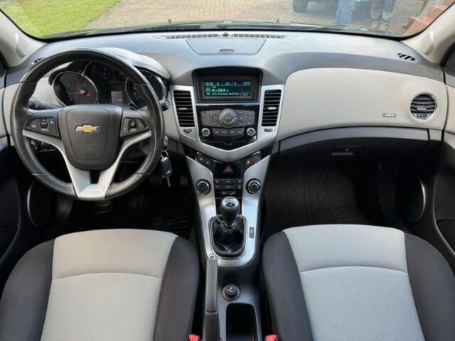 Черный Шевроле Круз, объемом двигателя 1.8 л и пробегом 120 тыс. км за 5199 $, фото 9 на Automoto.ua