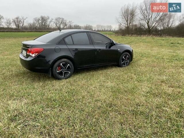 Чорний Шевроле Круз, об'ємом двигуна 1.8 л та пробігом 213 тис. км за 6600 $, фото 3 на Automoto.ua