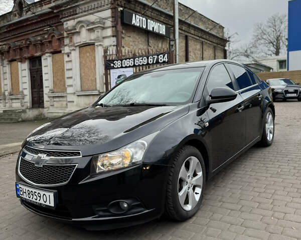 Черный Шевроле Круз, объемом двигателя 1.8 л и пробегом 226 тыс. км за 7700 $, фото 3 на Automoto.ua