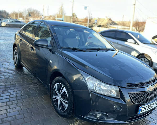 Черный Шевроле Круз, объемом двигателя 1.6 л и пробегом 100 тыс. км за 6950 $, фото 3 на Automoto.ua