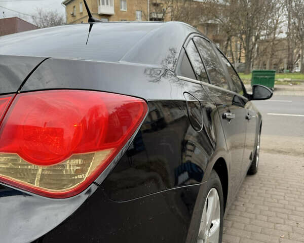 Черный Шевроле Круз, объемом двигателя 1.8 л и пробегом 226 тыс. км за 7700 $, фото 15 на Automoto.ua