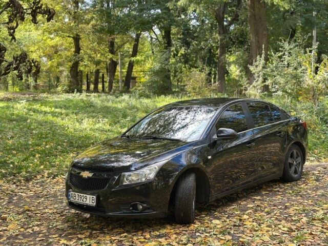 Черный Шевроле Круз, объемом двигателя 1.8 л и пробегом 177 тыс. км за 6400 $, фото 4 на Automoto.ua