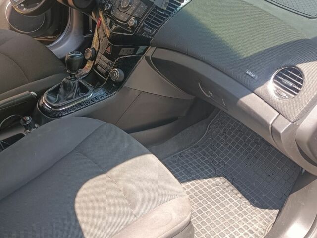 Черный Шевроле Круз, объемом двигателя 1.8 л и пробегом 179 тыс. км за 5900 $, фото 6 на Automoto.ua