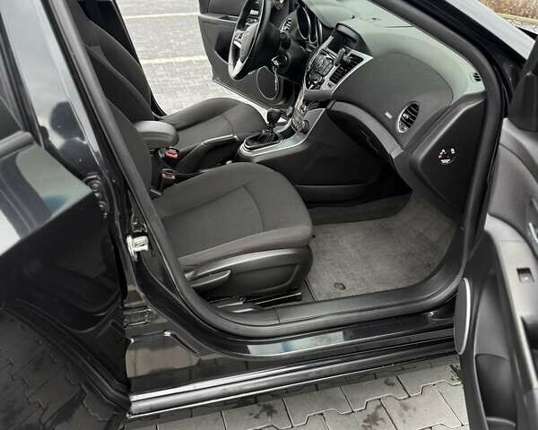 Чорний Шевроле Круз, об'ємом двигуна 1.6 л та пробігом 97 тис. км за 8000 $, фото 13 на Automoto.ua