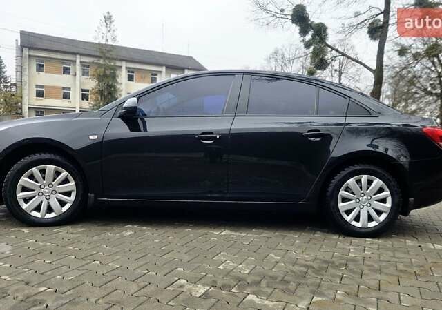 Черный Шевроле Круз, объемом двигателя 1.6 л и пробегом 117 тыс. км за 6999 $, фото 6 на Automoto.ua