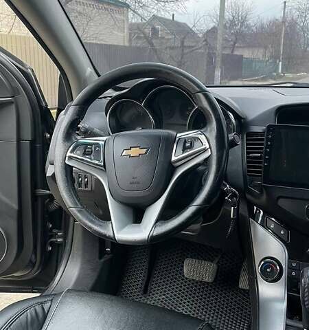 Черный Шевроле Круз, объемом двигателя 1.8 л и пробегом 233 тыс. км за 6000 $, фото 10 на Automoto.ua