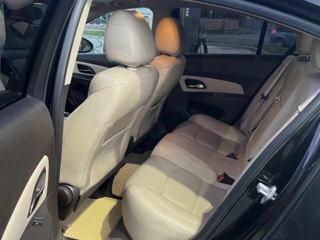 Черный Шевроле Круз, объемом двигателя 1.4 л и пробегом 105 тыс. км за 8000 $, фото 2 на Automoto.ua