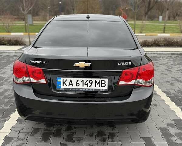 Чорний Шевроле Круз, об'ємом двигуна 1.6 л та пробігом 97 тис. км за 8000 $, фото 2 на Automoto.ua