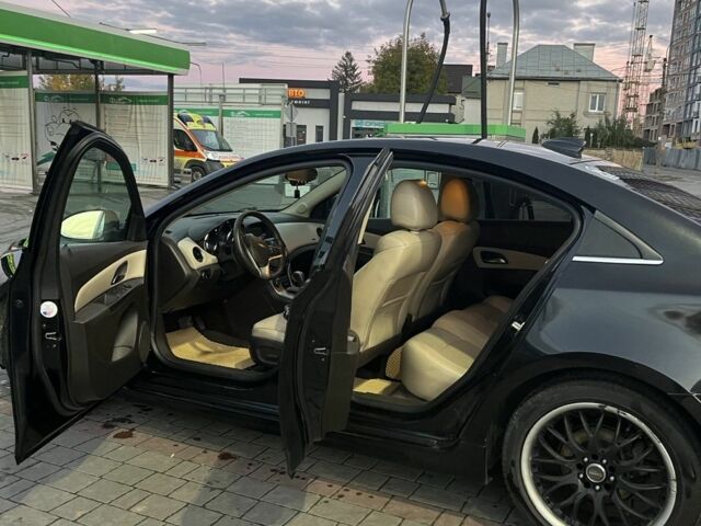 Черный Шевроле Круз, объемом двигателя 1.4 л и пробегом 105 тыс. км за 8000 $, фото 1 на Automoto.ua