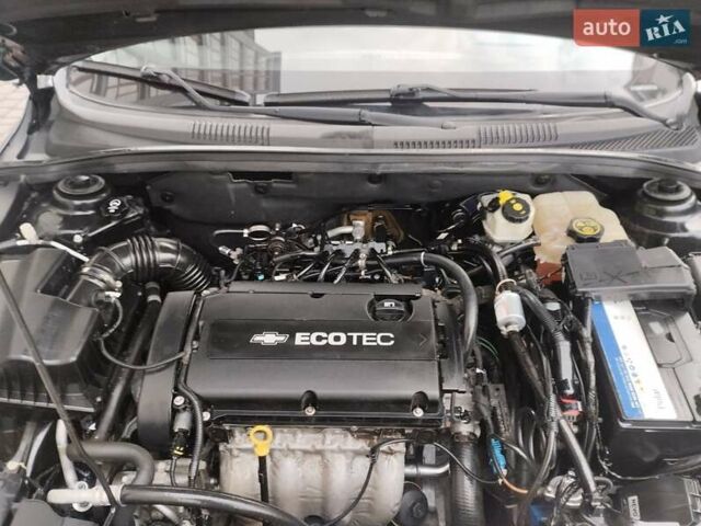 Черный Шевроле Круз, объемом двигателя 1.6 л и пробегом 120 тыс. км за 6950 $, фото 8 на Automoto.ua