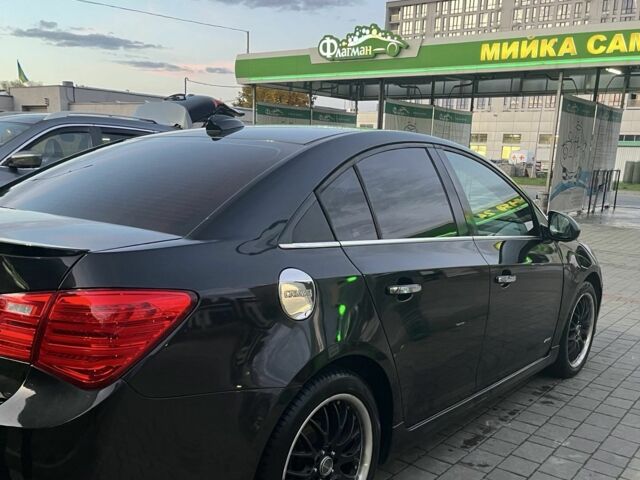 Черный Шевроле Круз, объемом двигателя 1.4 л и пробегом 105 тыс. км за 8000 $, фото 10 на Automoto.ua