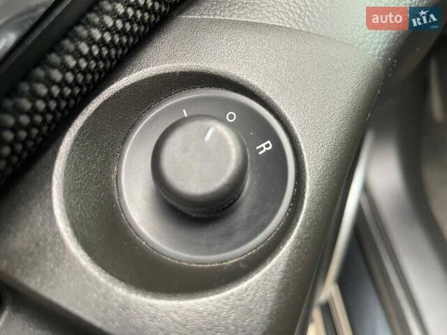 Черный Шевроле Круз, объемом двигателя 1.6 л и пробегом 92 тыс. км за 8790 $, фото 23 на Automoto.ua