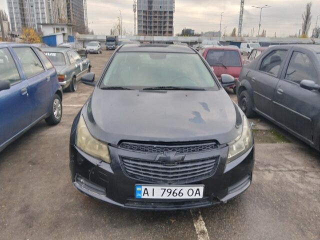 Черный Шевроле Круз, объемом двигателя 1.8 л и пробегом 325 тыс. км за 2450 $, фото 1 на Automoto.ua