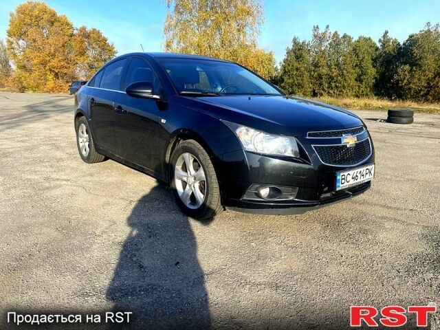 Черный Шевроле Круз, объемом двигателя 1.7 л и пробегом 221 тыс. км за 8000 $, фото 5 на Automoto.ua