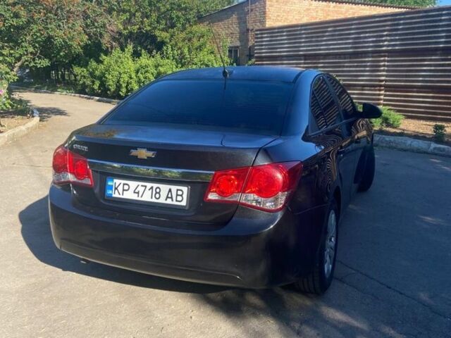 Черный Шевроле Круз, объемом двигателя 1.8 л и пробегом 233 тыс. км за 5300 $, фото 6 на Automoto.ua