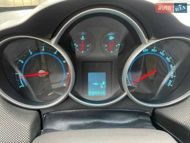 Черный Шевроле Круз, объемом двигателя 1.6 л и пробегом 92 тыс. км за 8790 $, фото 16 на Automoto.ua