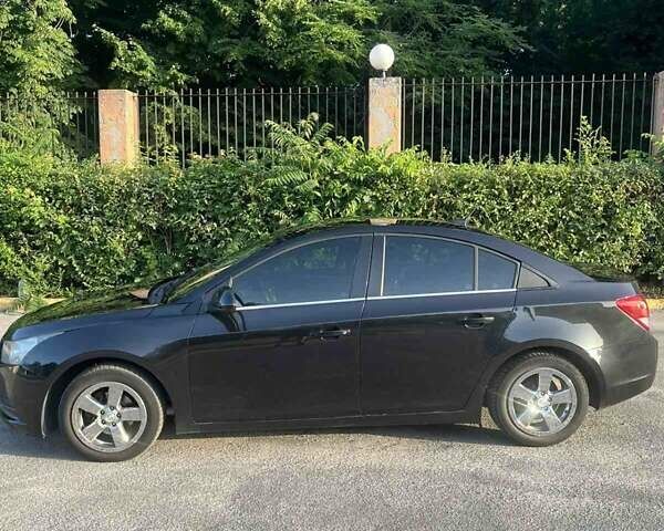 Чорний Шевроле Круз, об'ємом двигуна 1.4 л та пробігом 120 тис. км за 8500 $, фото 3 на Automoto.ua