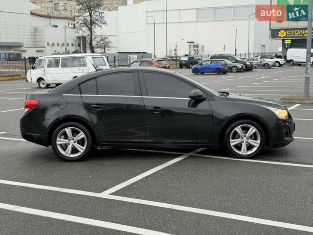 Черный Шевроле Круз, объемом двигателя 1.4 л и пробегом 243 тыс. км за 5800 $, фото 4 на Automoto.ua