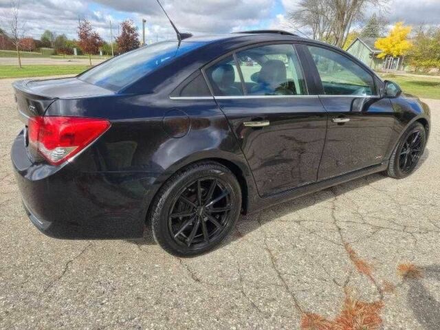 Шевроле Круз 2013 в Кривом Роге на Automoto.ua Черный Шевроле Круз, объемом двигателя 1.4 л и пробегом 150 тыс. км за 2500 $, фото 4 на Automoto.ua