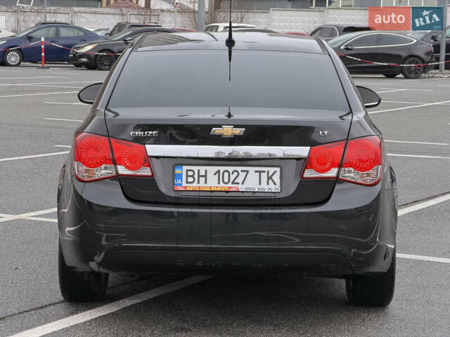 Черный Шевроле Круз, объемом двигателя 1.4 л и пробегом 243 тыс. км за 5800 $, фото 6 на Automoto.ua