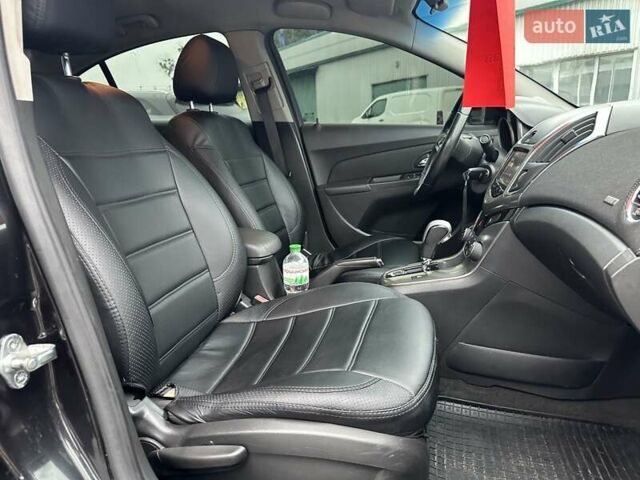 Чорний Шевроле Круз, об'ємом двигуна 2 л та пробігом 214 тис. км за 6290 $, фото 23 на Automoto.ua
